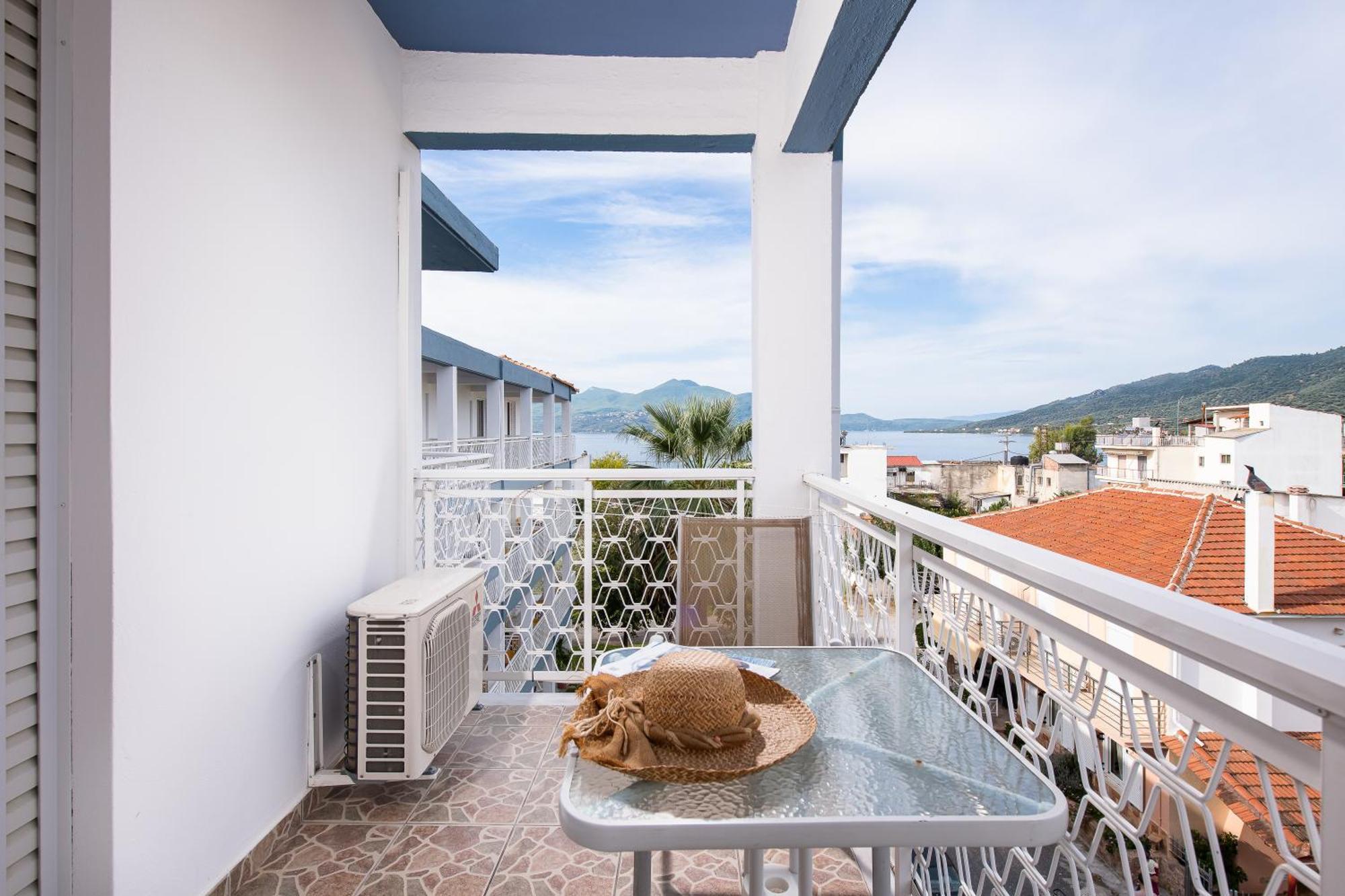 Zoe Seaside Apartment Loutra Edipsou (Evia)