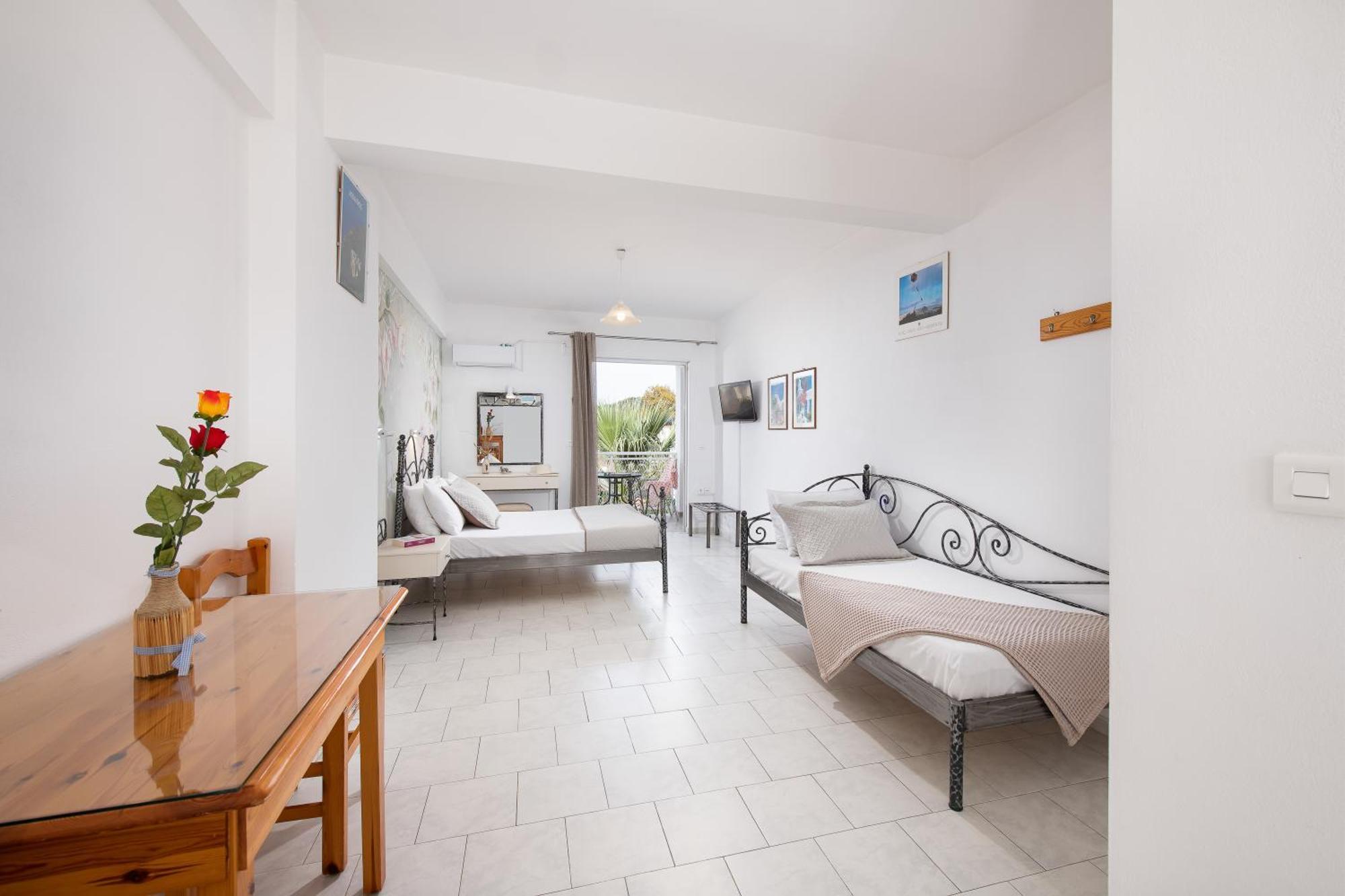 Zoe Seaside Apartment