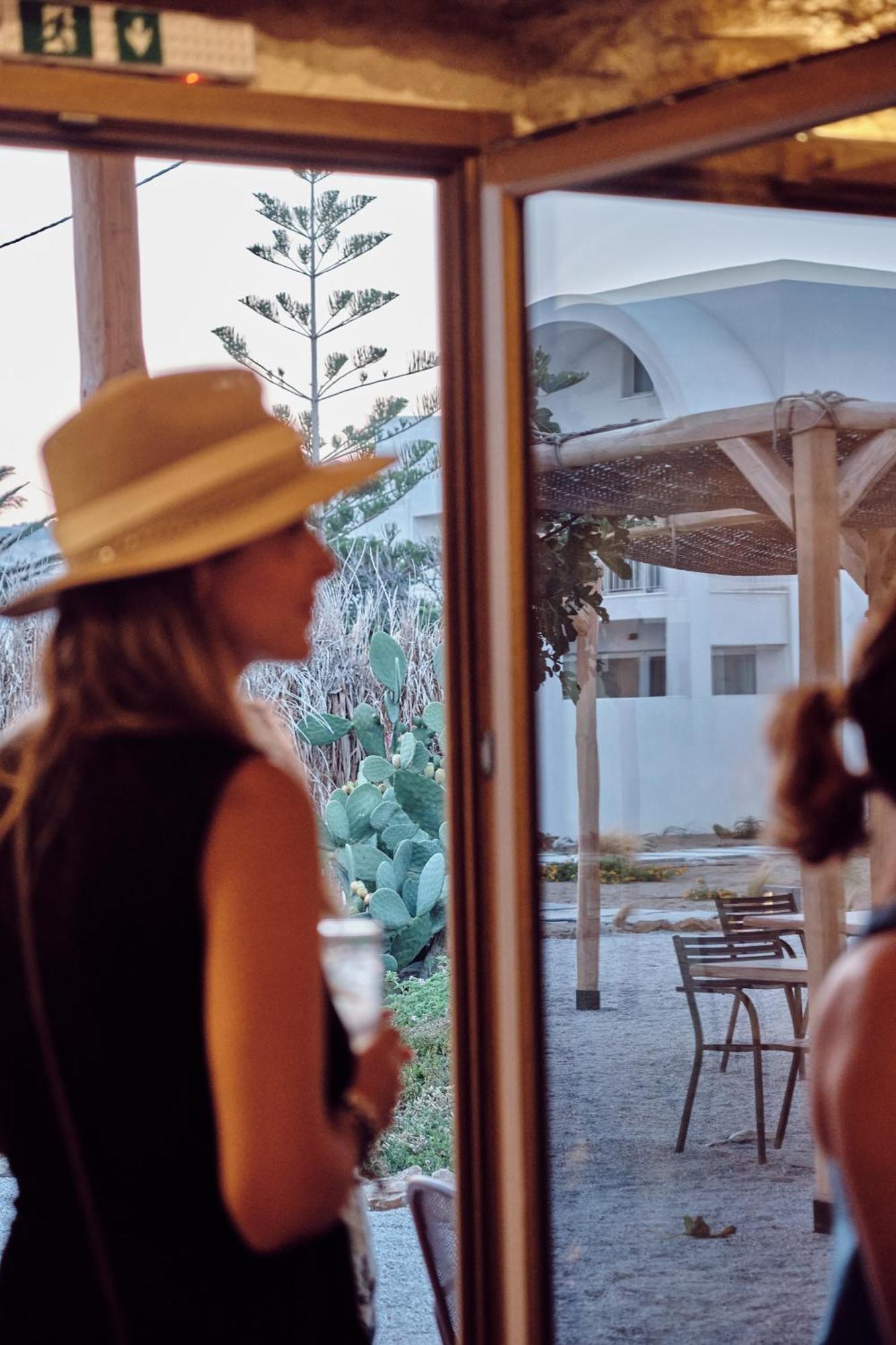 Alero Seaside Hotel 4*