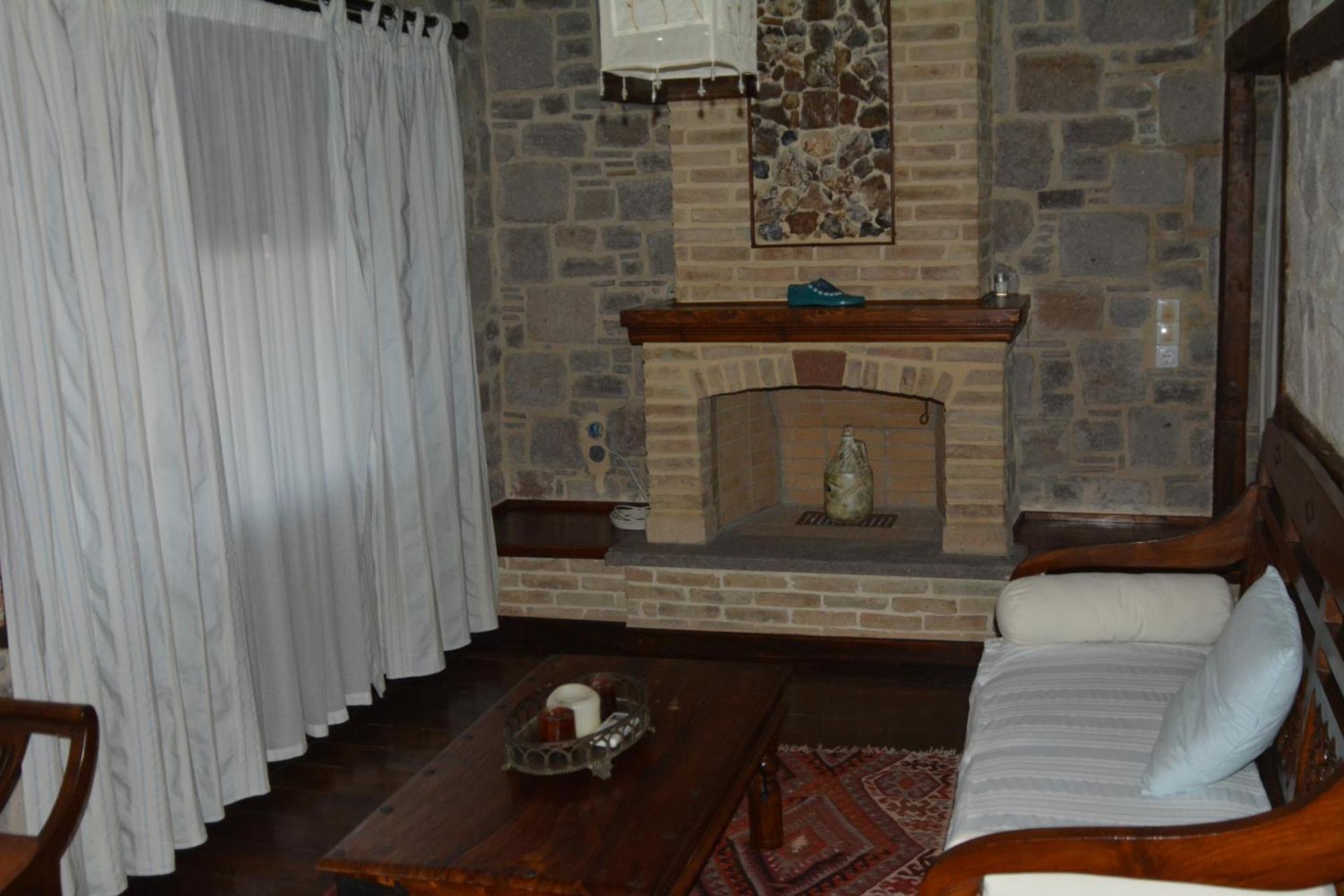 Villa Lesvos Tower House Komninos
