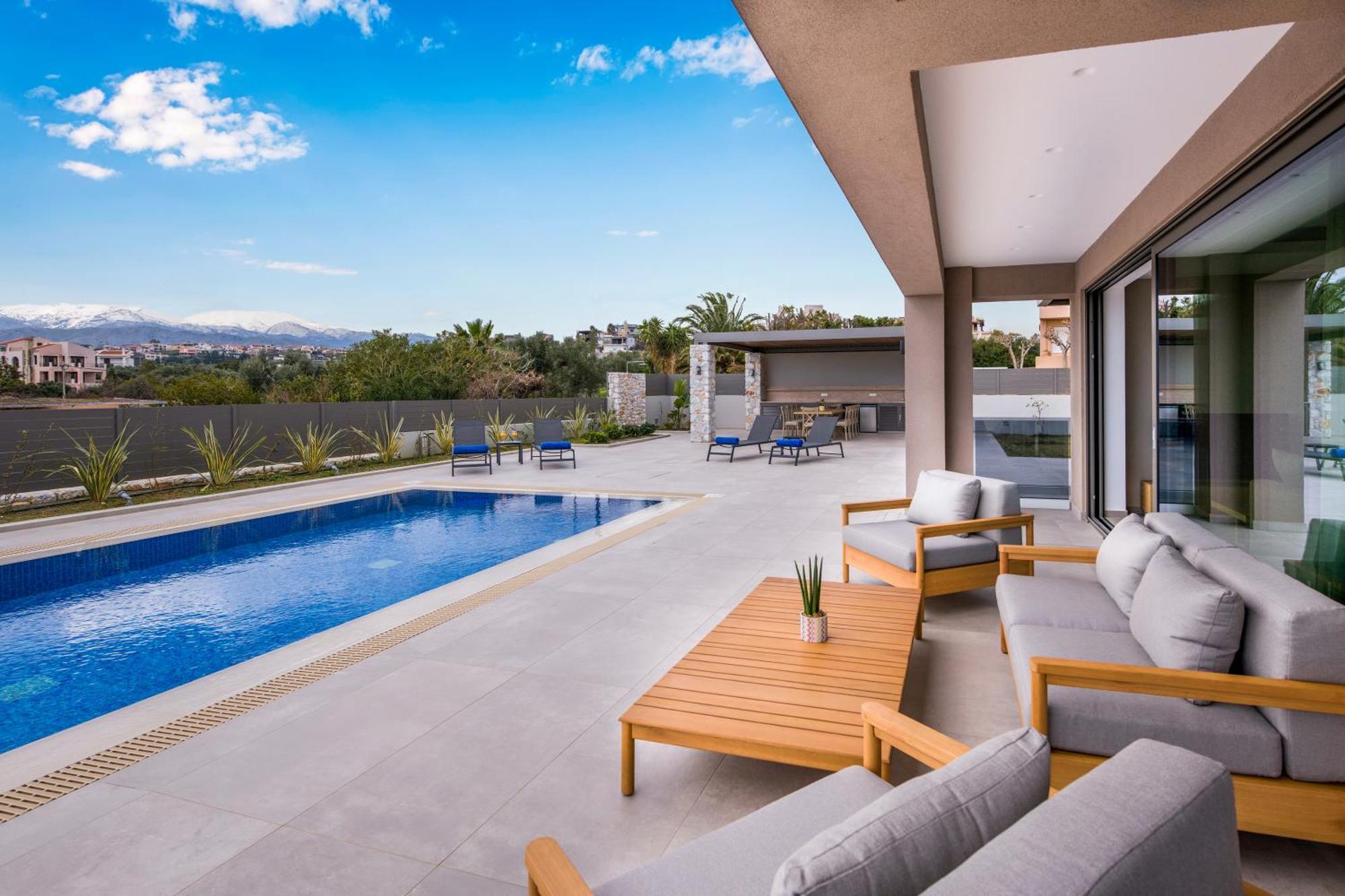 Imperium Luxury Villas-sauna, Jacuzzi, Heated Pool & Gym-chania * Kato Galatas