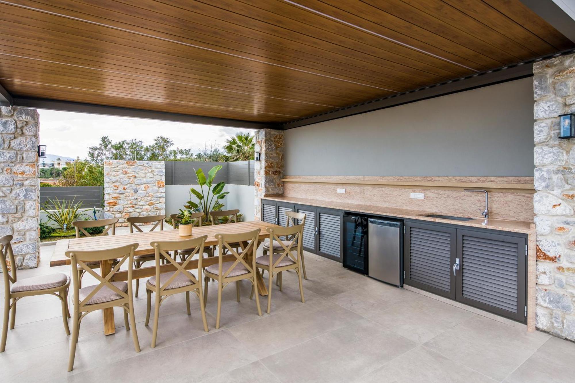 Imperium Luxury Villas-sauna, Jacuzzi, Heated Pool & Gym-chania Villa *