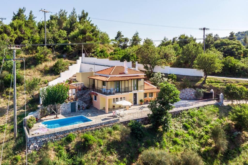 Villa Avgeri Skopelos Town