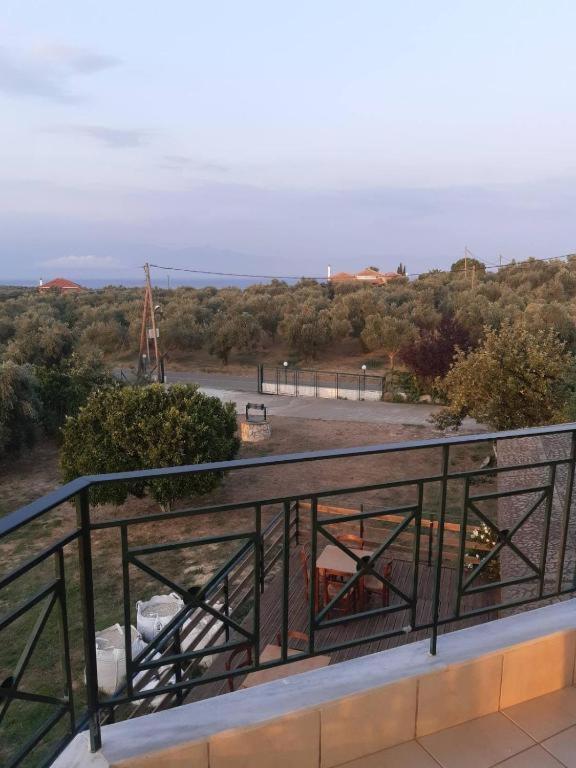 3 Asteria Apartment *