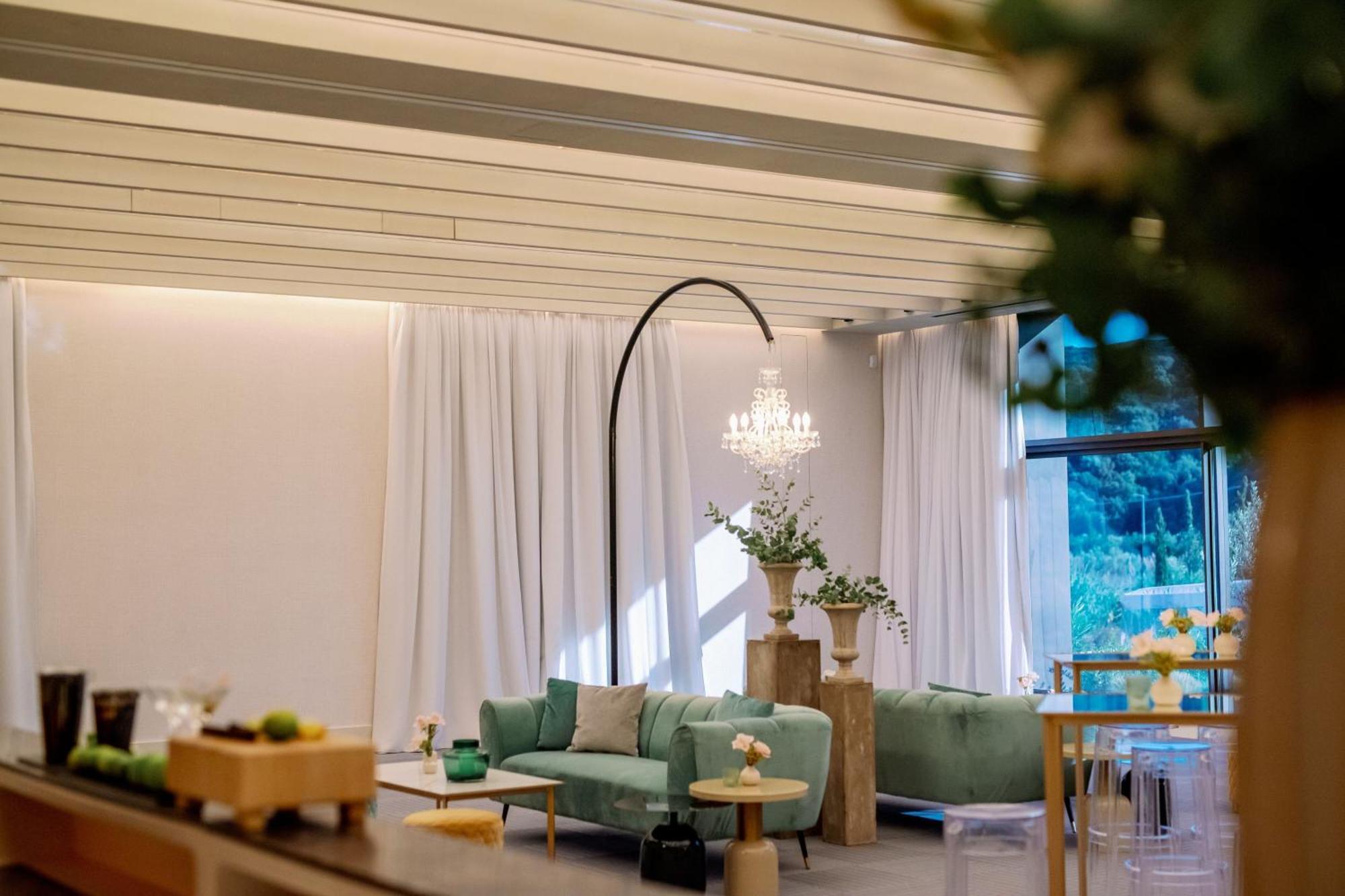 Hotel W Costa Navarino (adults Only)
