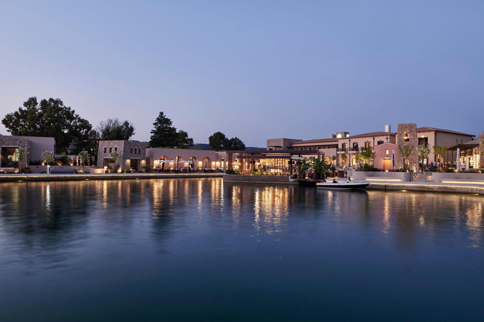 Hotel W Costa Navarino (adults Only) 5*