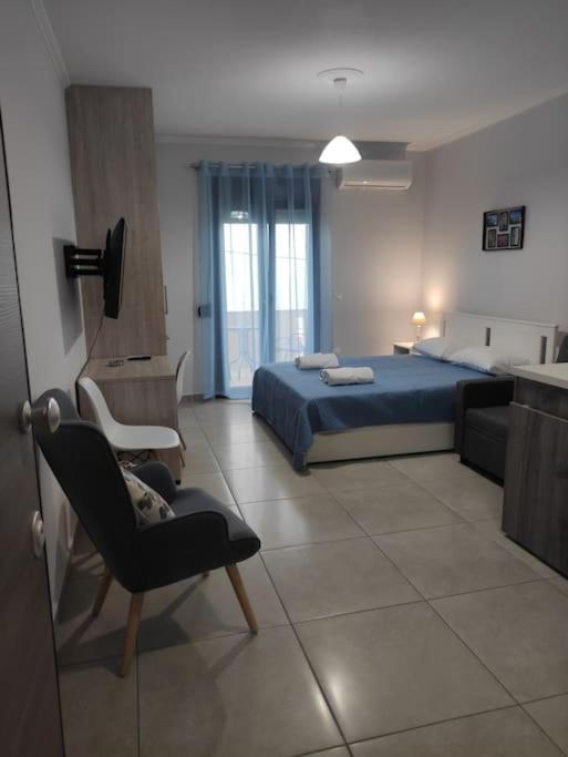 Apartment Varkaris 3