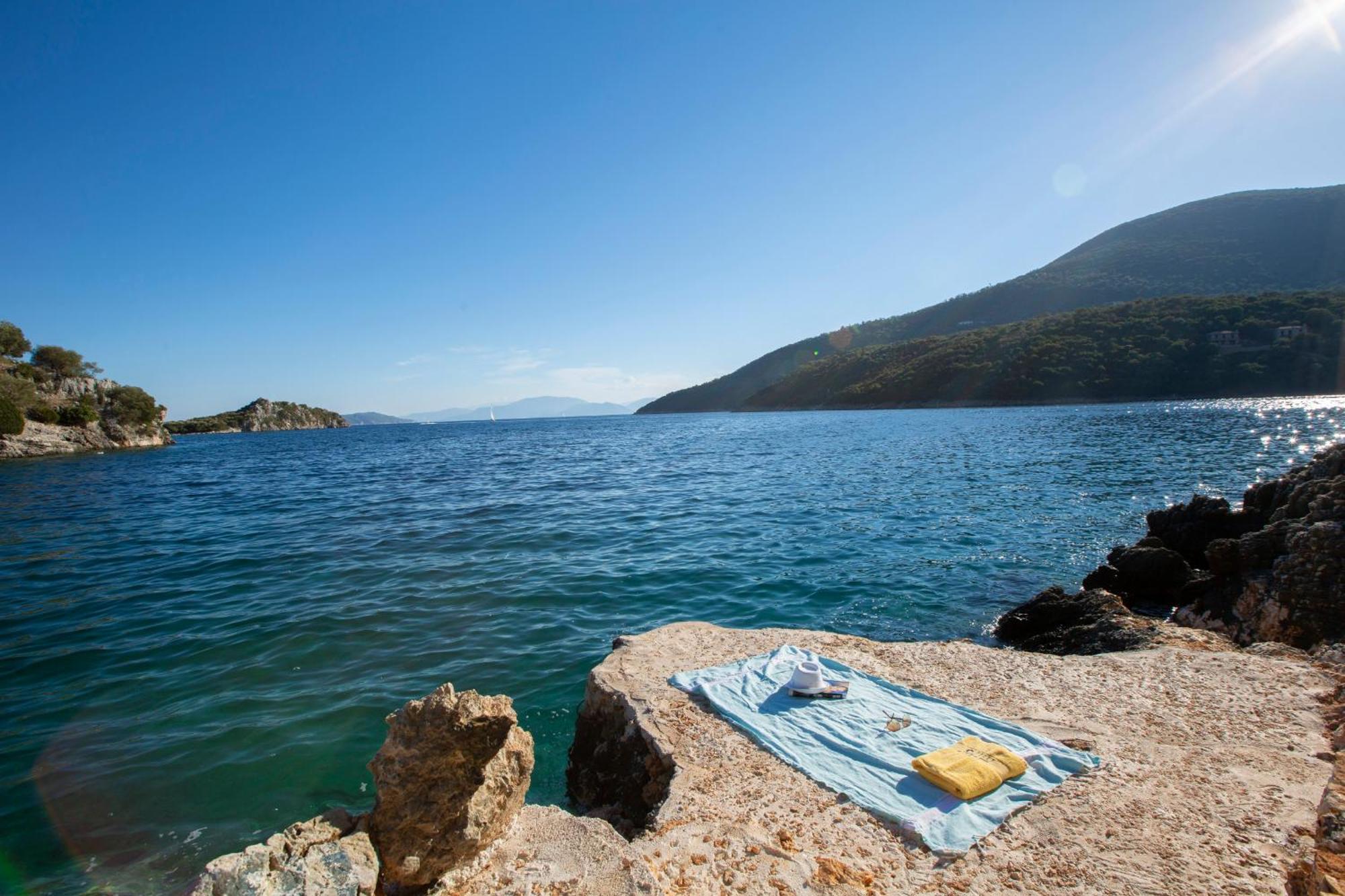Kastos - Stylish Luxury With Direct Sea Access