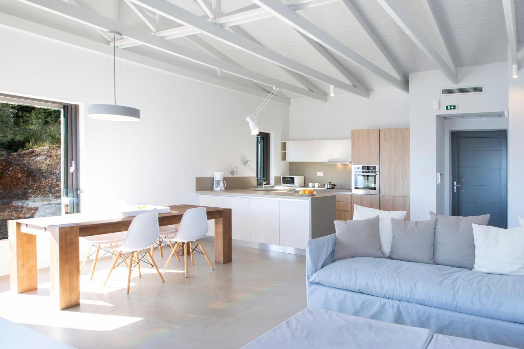 Kastos - Stylish Luxury With Direct Sea Access