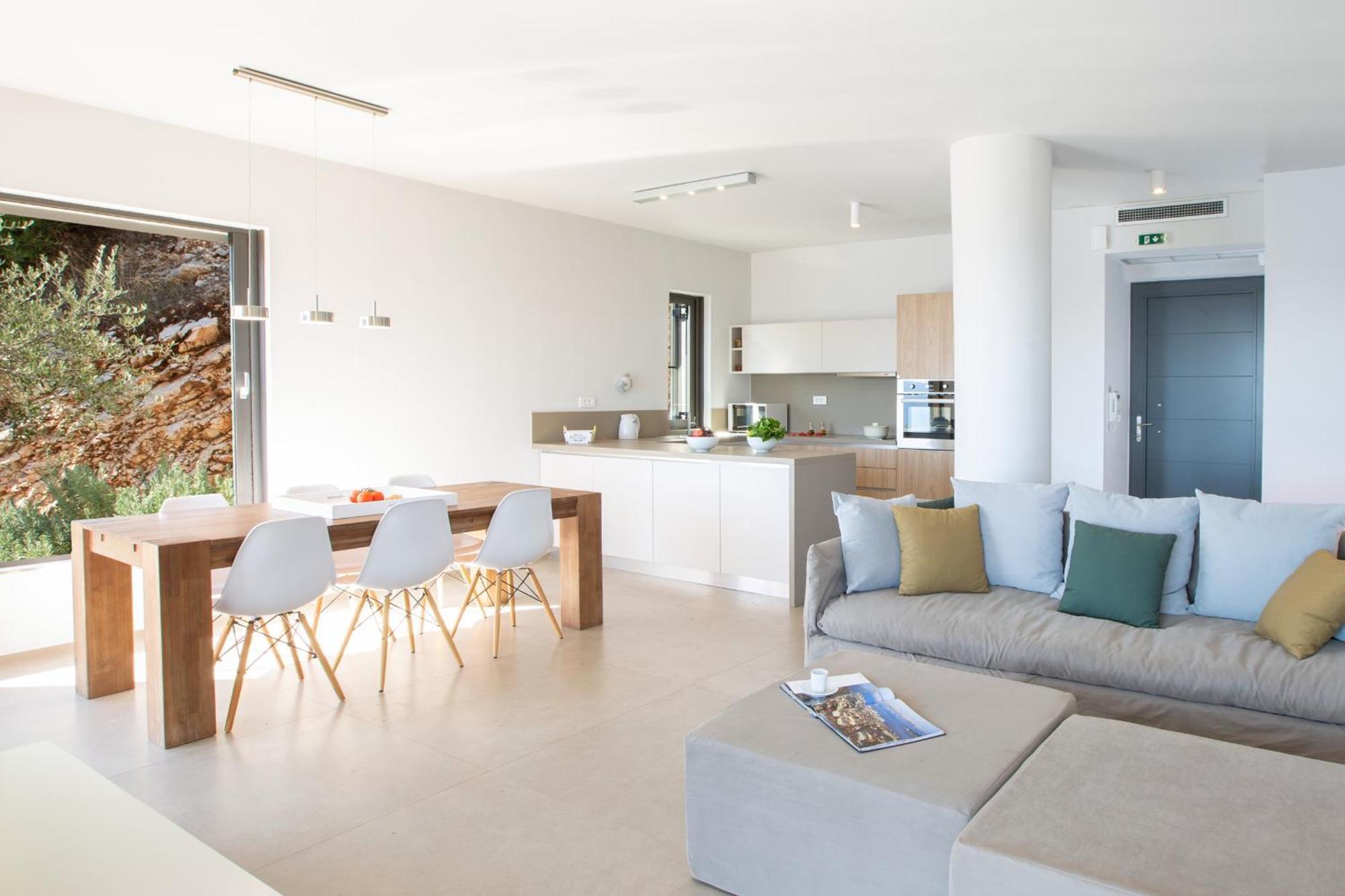 Kastos - Stylish Luxury With Direct Sea Access Villa