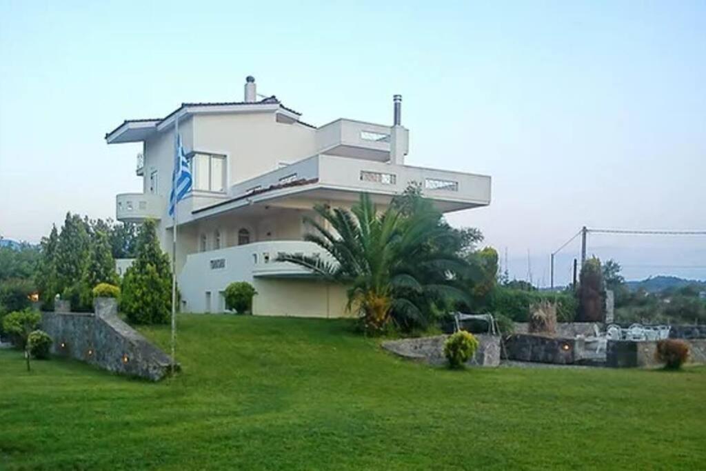 Villa Agiokampos *
