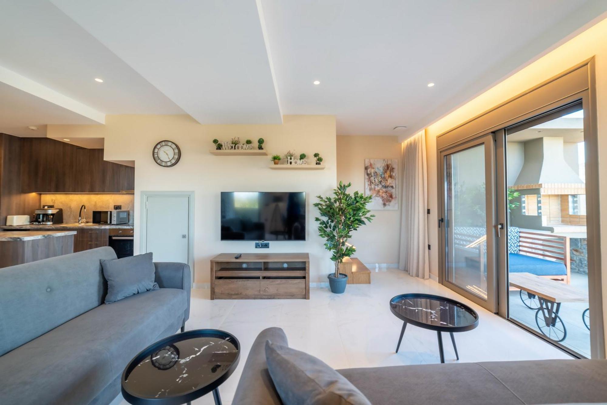 Naturalia Grey Luxury - Private Pool - Sleeps 8 * Hersonissos (Crete)