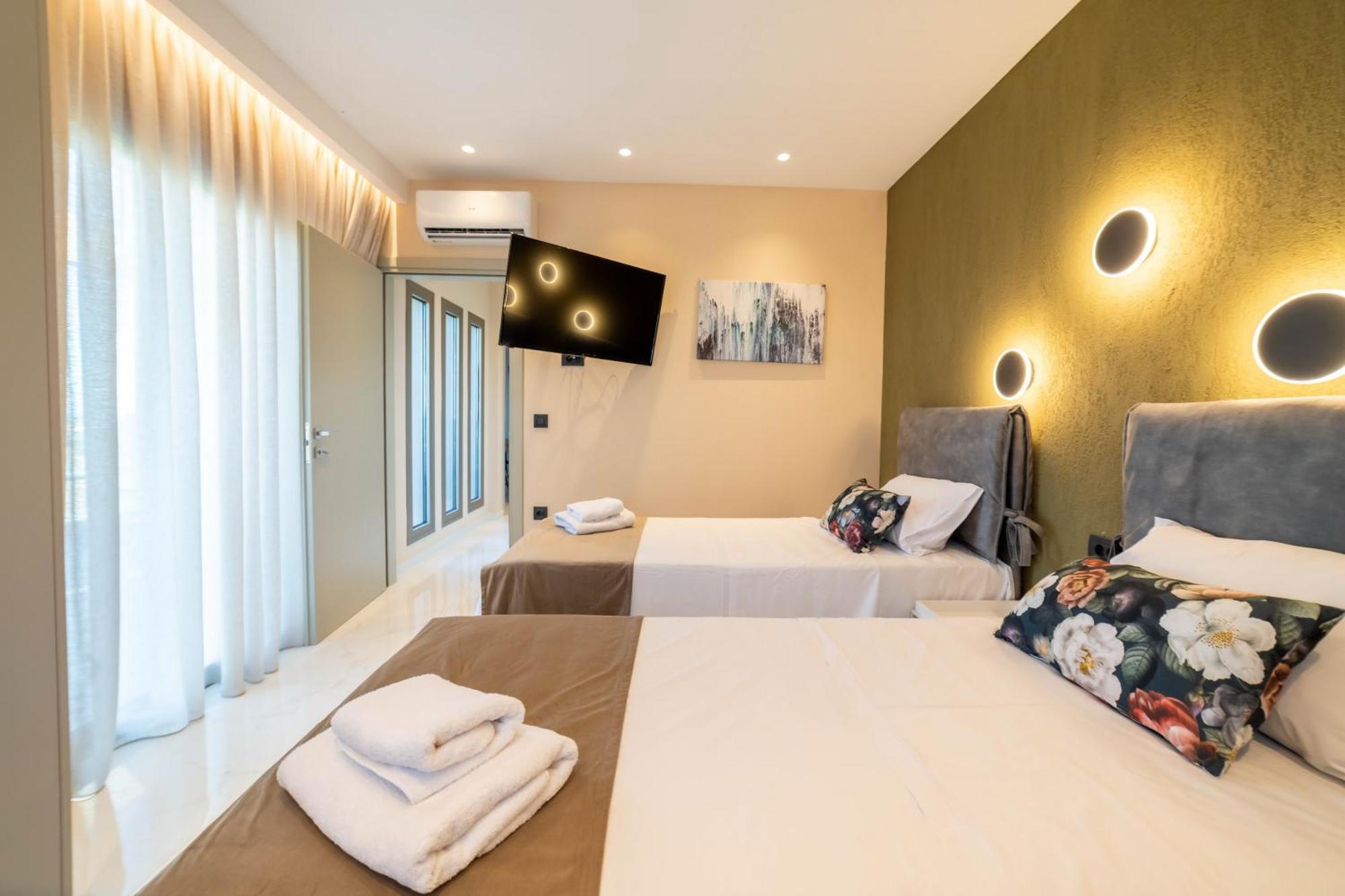 Naturalia Grey Luxury - Private Pool - Sleeps 8