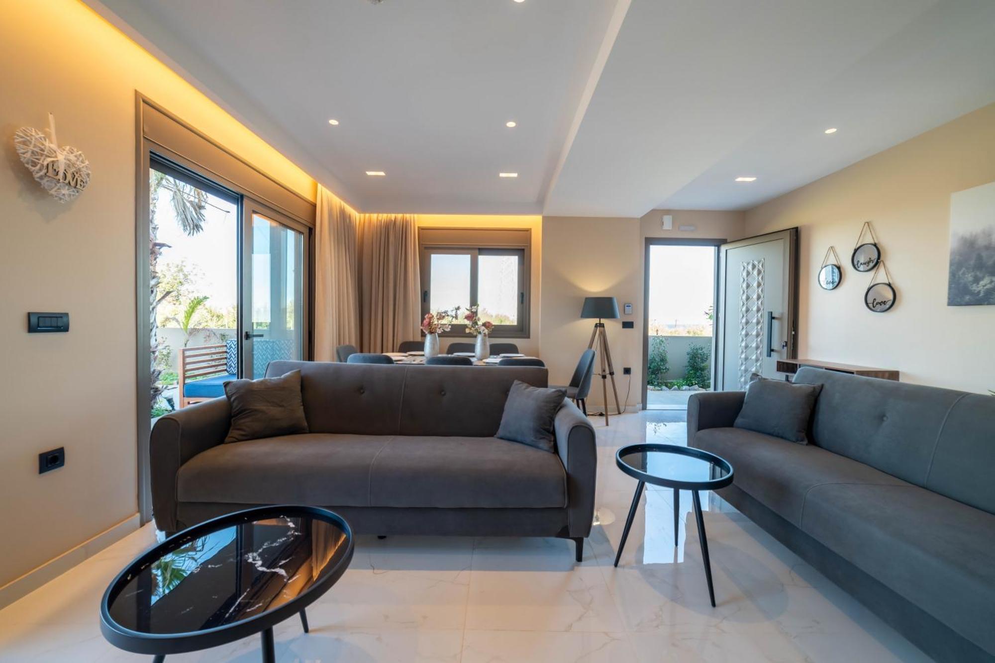 Villa Naturalia Grey Luxury - Private Pool - Sleeps 8 Hersonissos (Crete)