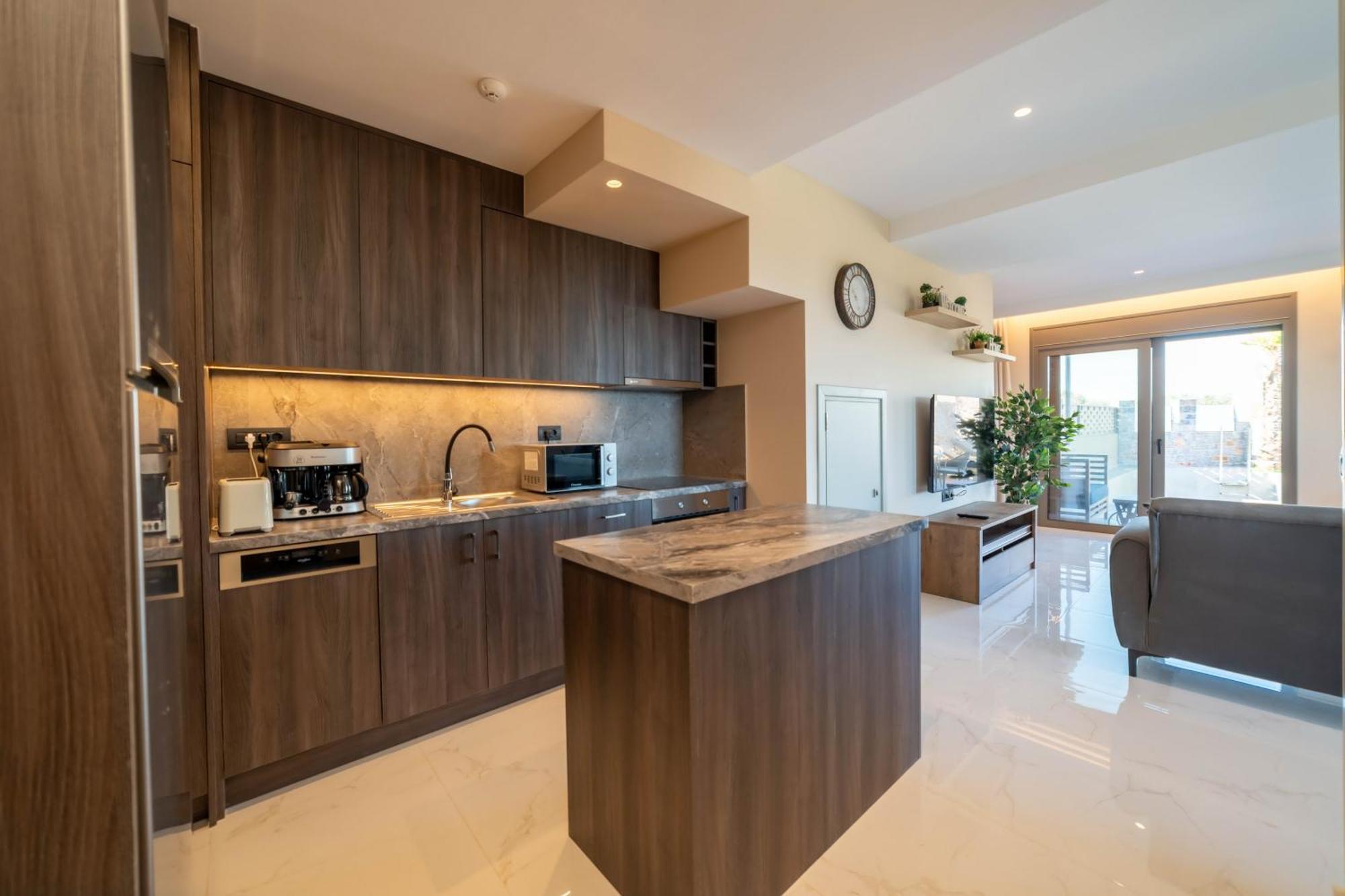 Villa Naturalia Grey Luxury - Private Pool - Sleeps 8 *