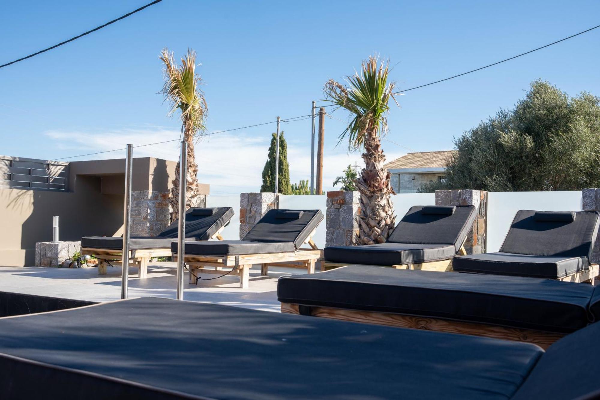 Naturalia Orange Luxury - Private Pool - Sleeps 8 Villa *