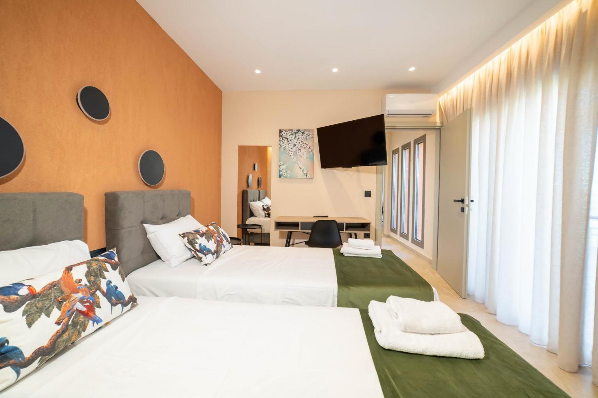 Naturalia Orange Luxury - Private Pool - Sleeps 8 Analipsi (Crete)