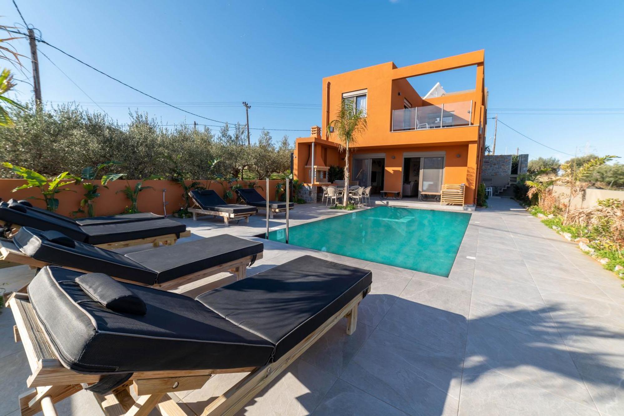 Villa Naturalia Orange Luxury - Private Pool - Sleeps 8 *