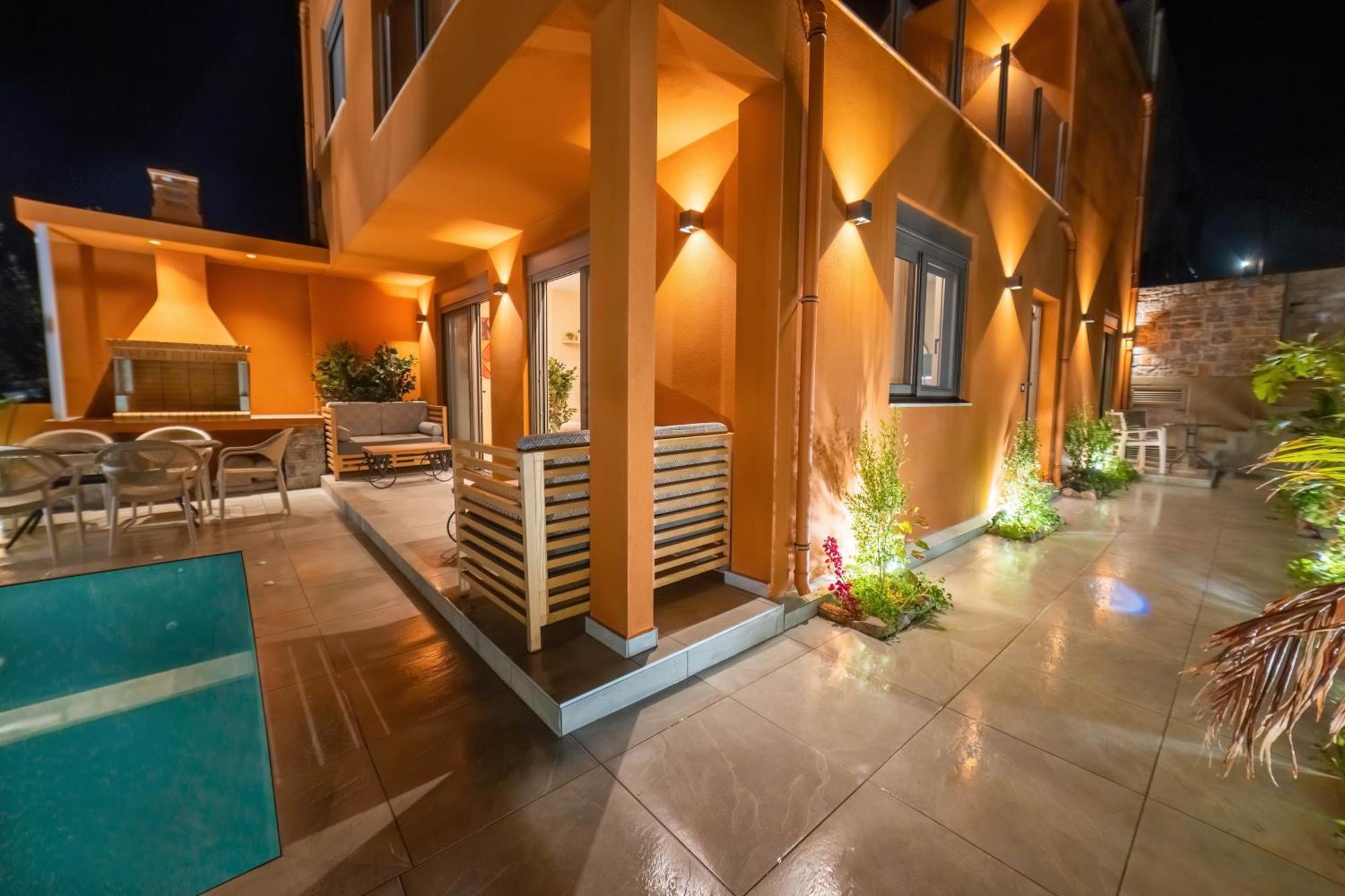 Naturalia Orange Luxury - Private Pool - Sleeps 8 Villa *