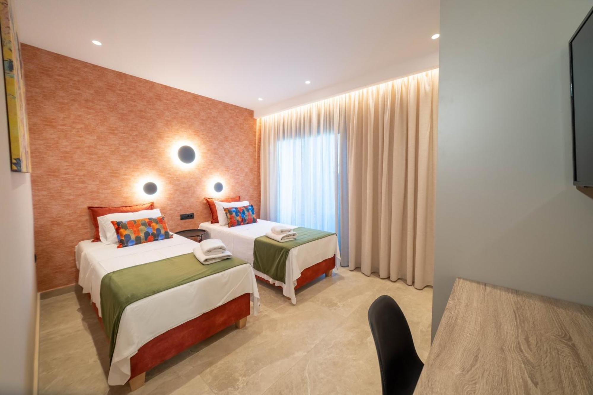 Villa Naturalia Orange Luxury - Private Pool - Sleeps 8