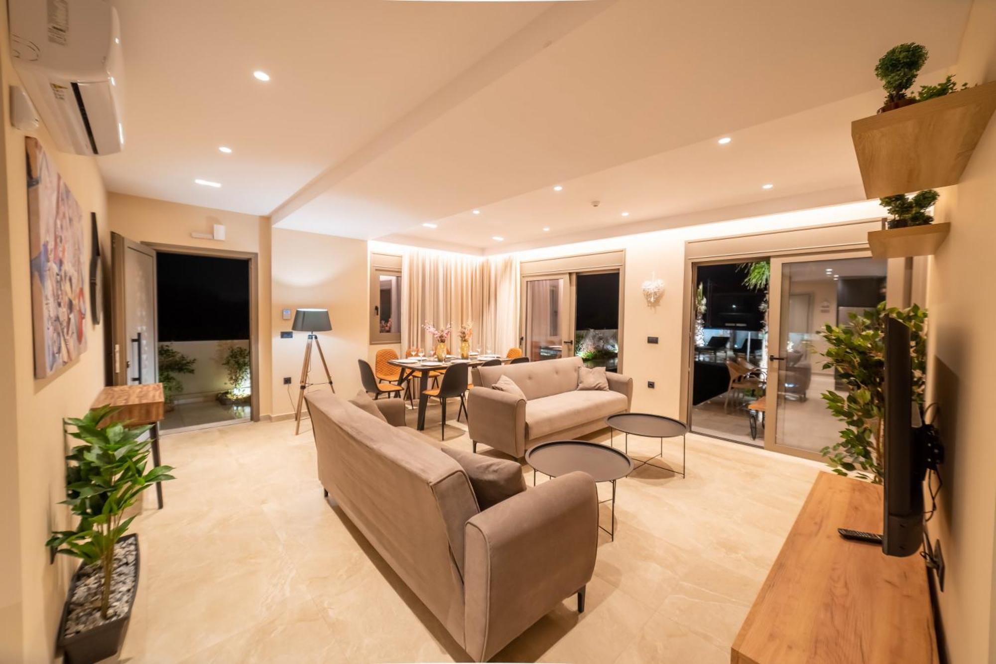 Naturalia Orange Luxury - Private Pool - Sleeps 8