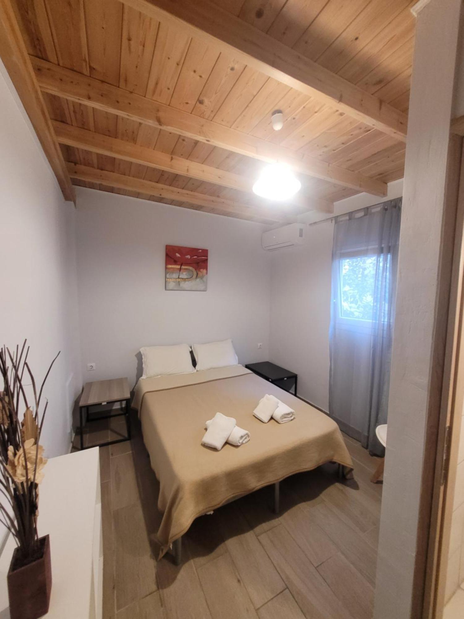 Center Apartment *