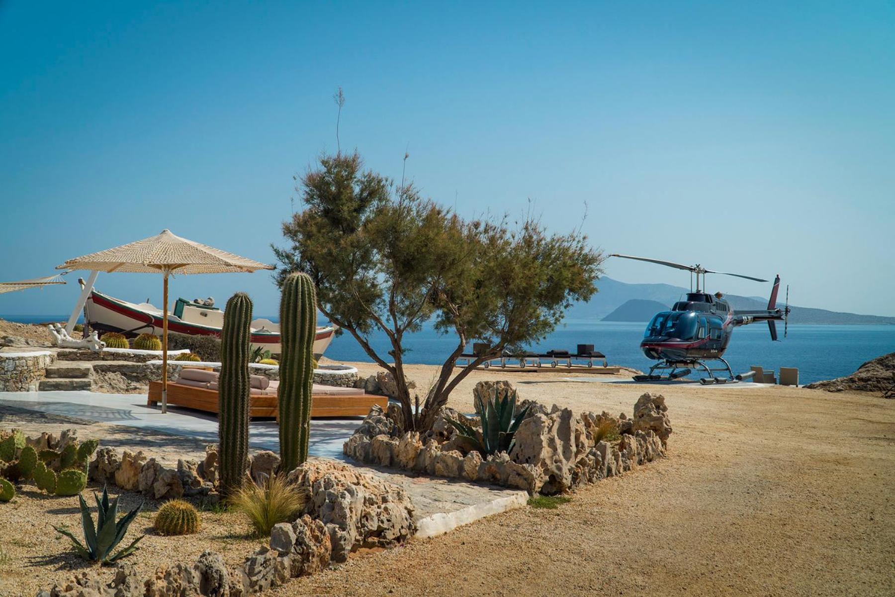 Villa Onar & Karavostasis (Folegandros)