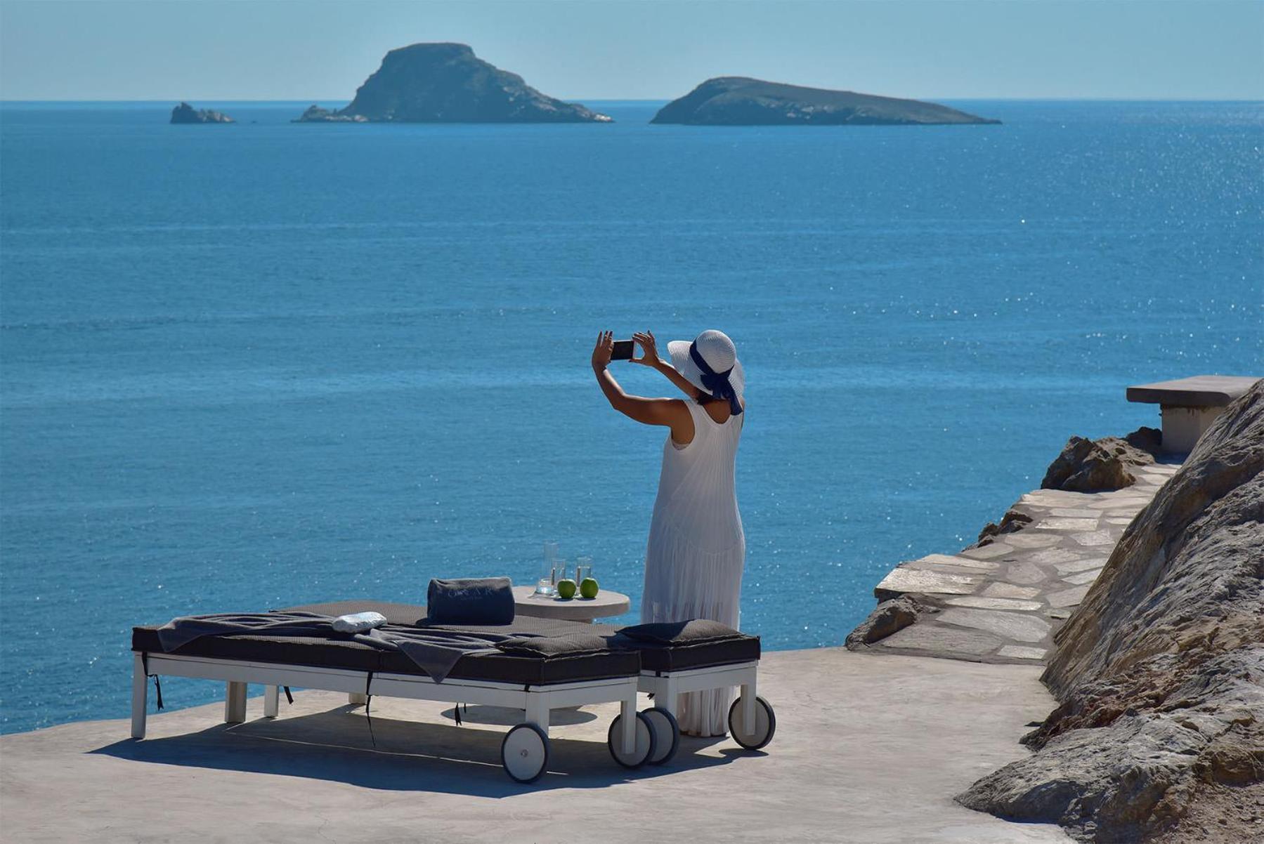 Villa Onar & Karavostasis (Folegandros)