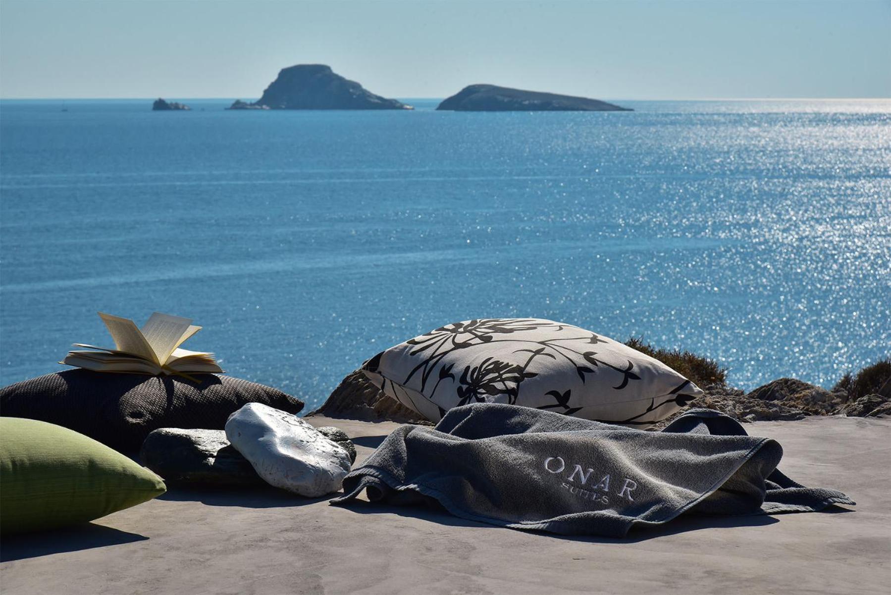 Onar & * Karavostasis (Folegandros)
