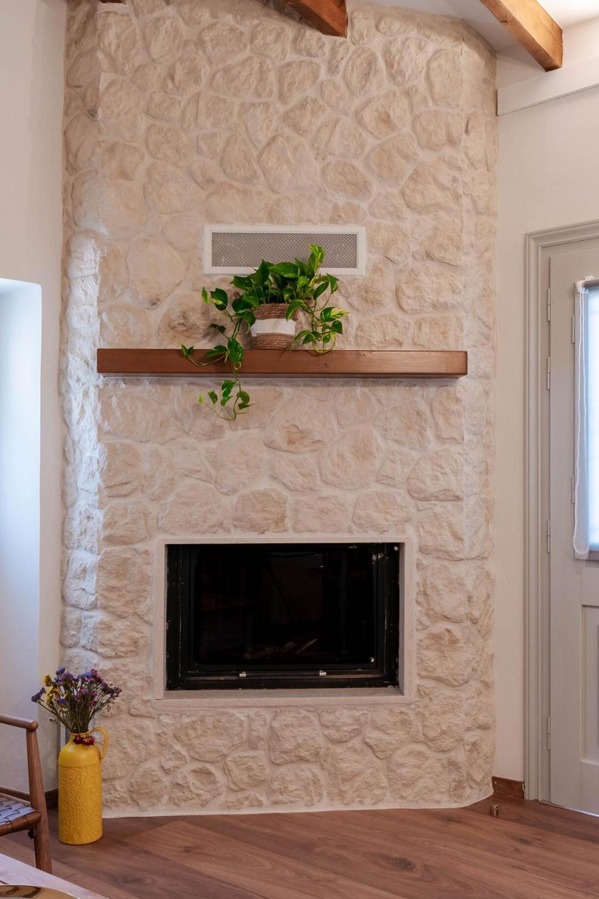 Mountain Seaview Apartment