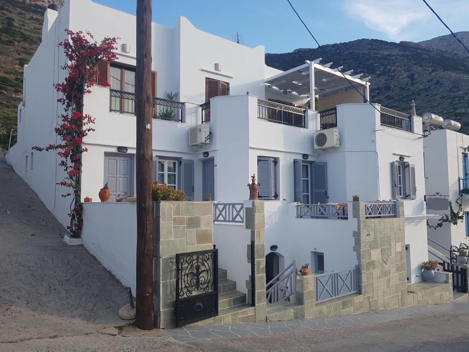 Chrysa House Hotel