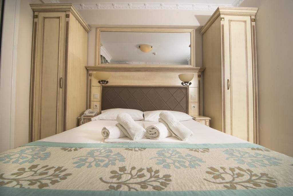 Parthenon Art Hotel Hotel 3*