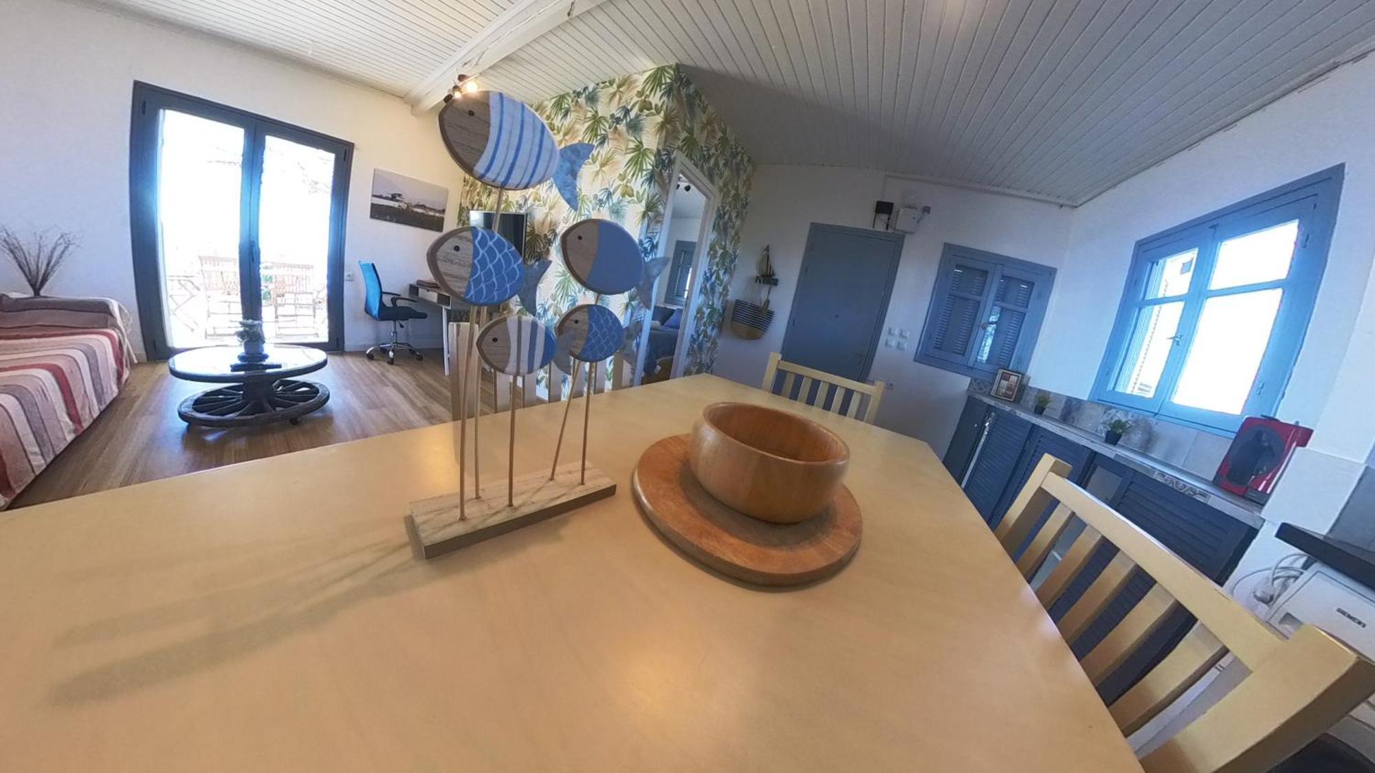 Beachfront 2br Garden Bbq Seaview Quietretreat Holiday home Missolonghi