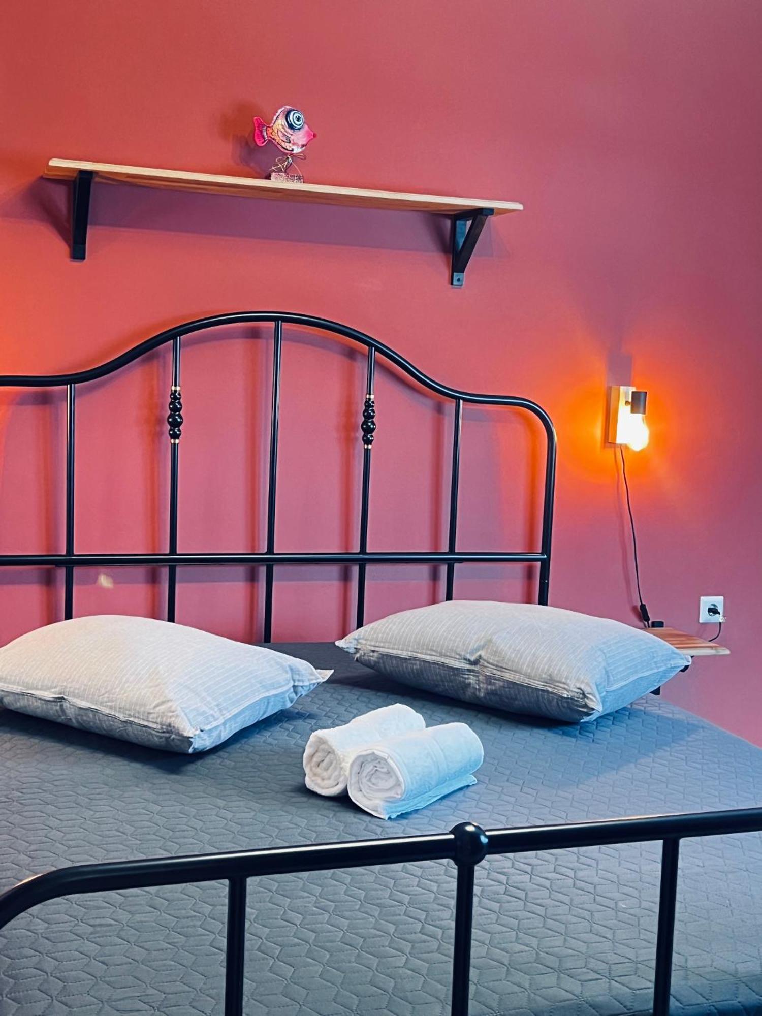 Apartment Steel & Oak Vintage Kavala