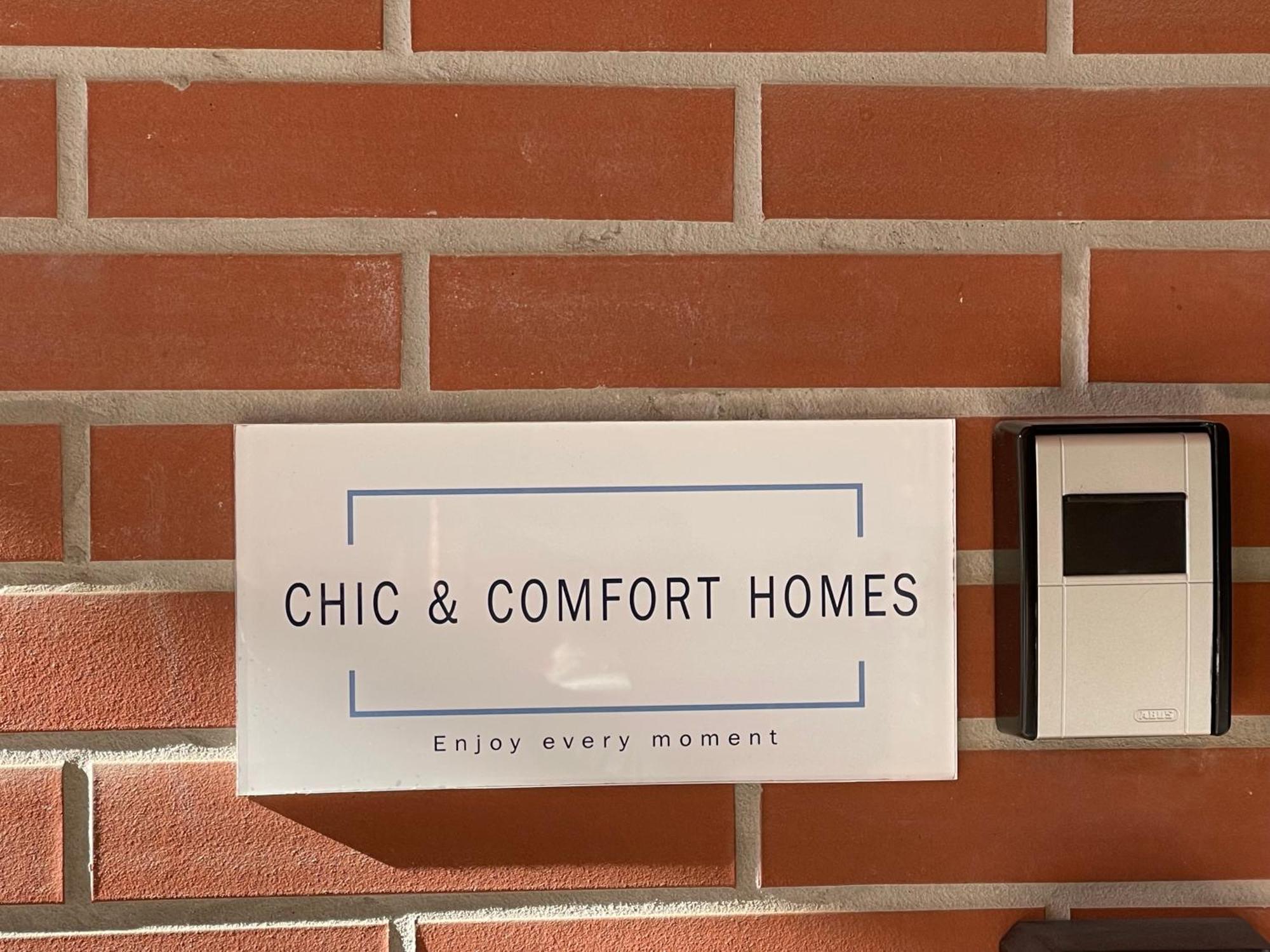Apartment Chic & Comfort Homes In # 3 *