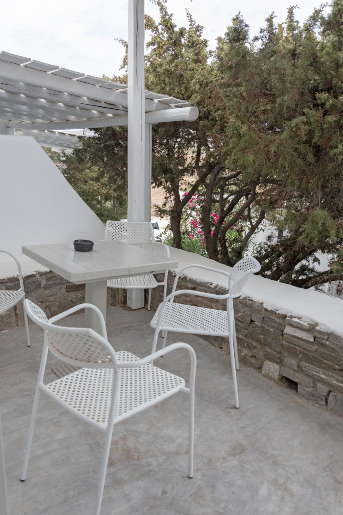 Aparthotel Anemoi 4*