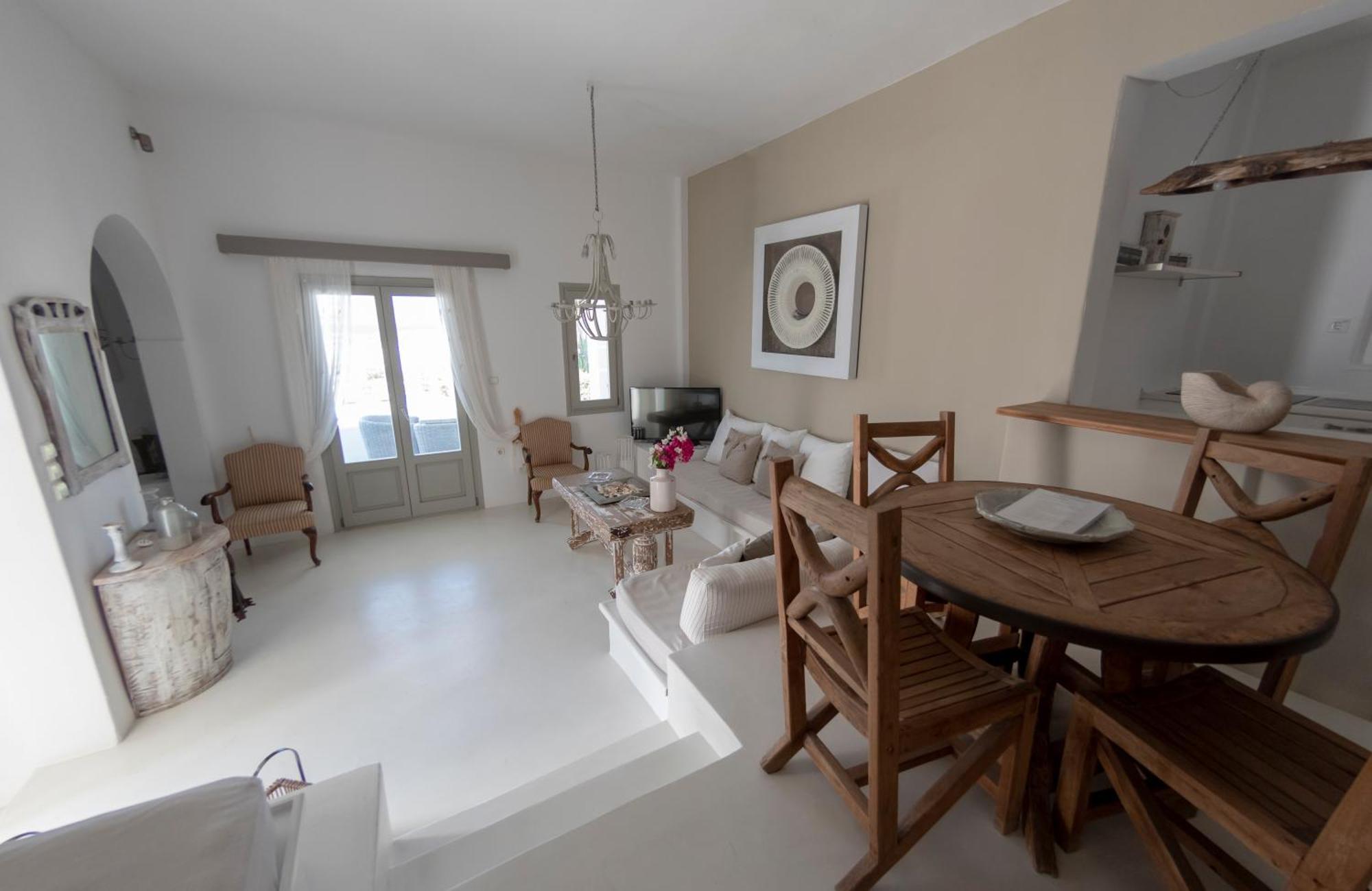 Anemoi 4* Naousa (Paros)