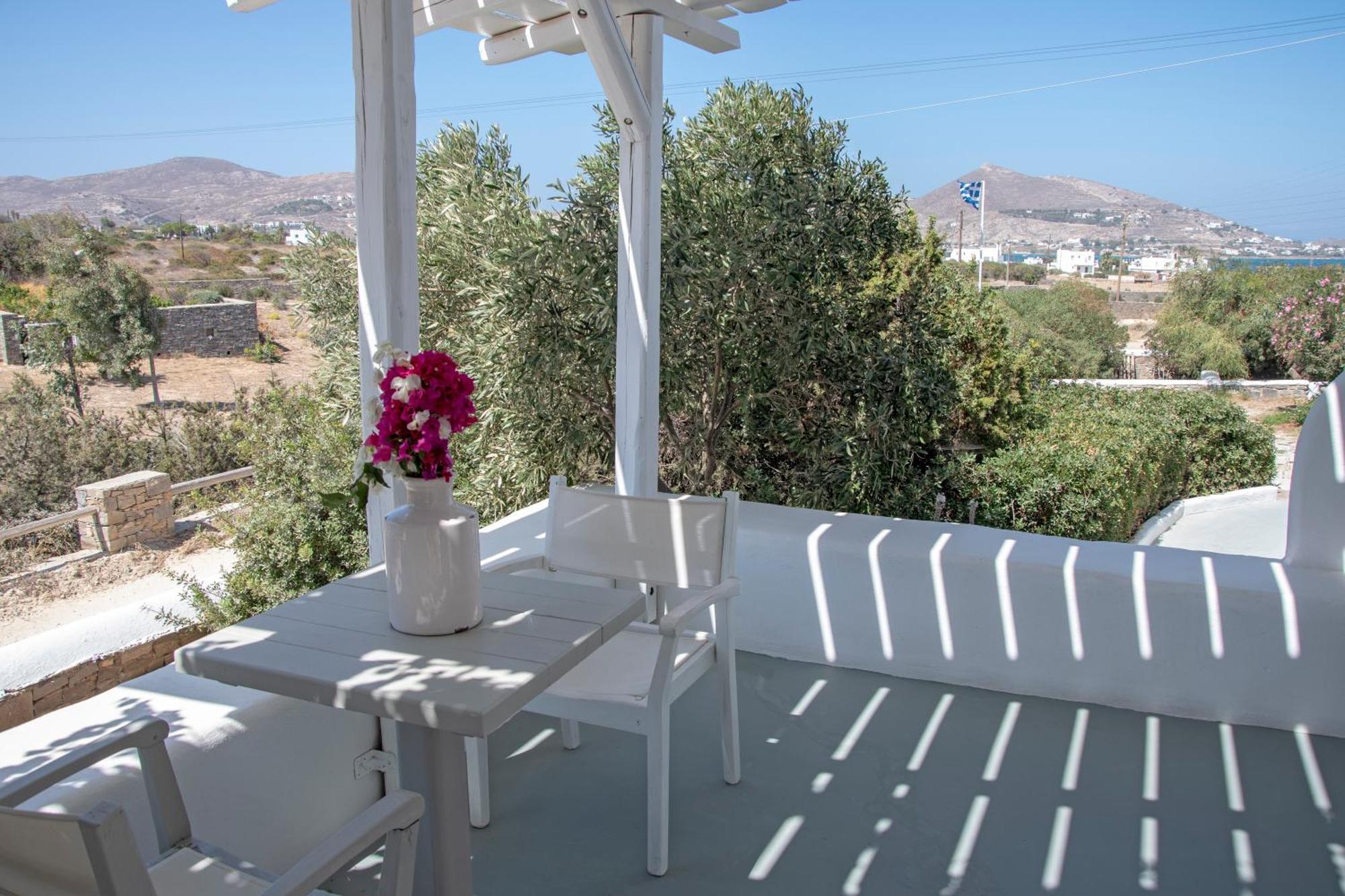 Anemoi Aparthotel 4*