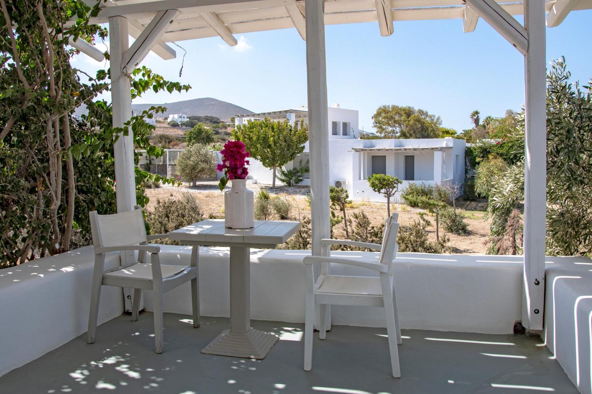 Anemoi Naousa (Paros)