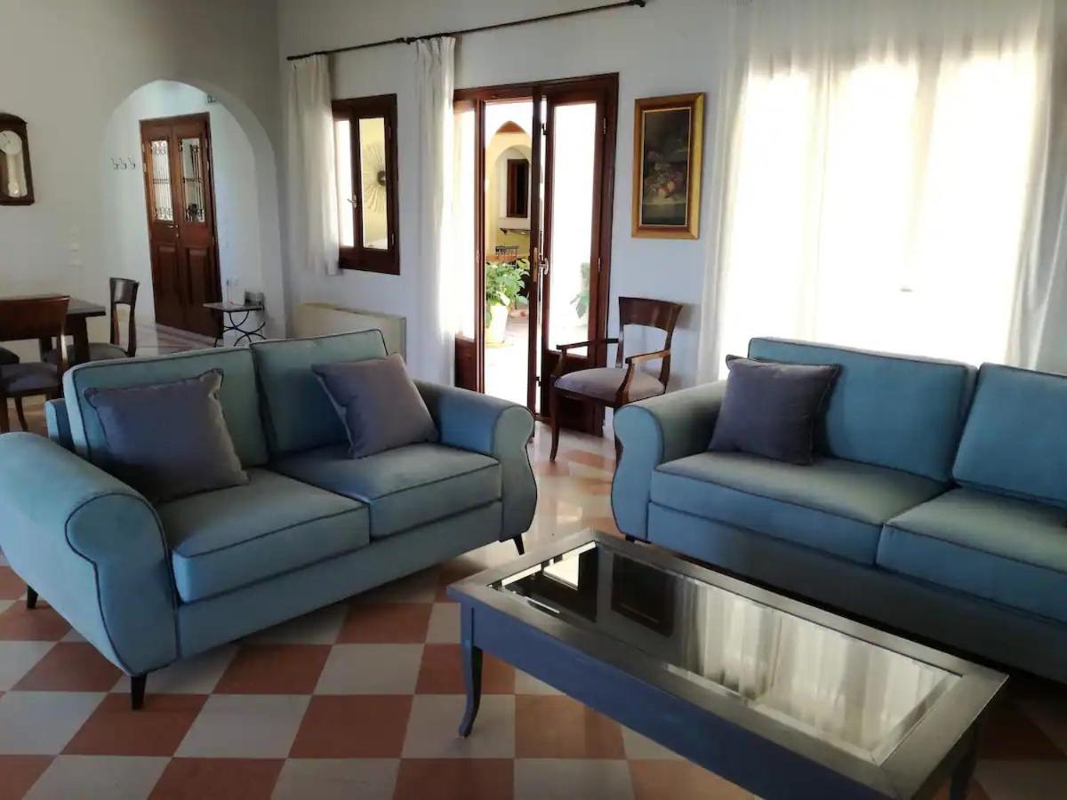 Maro Villa *
