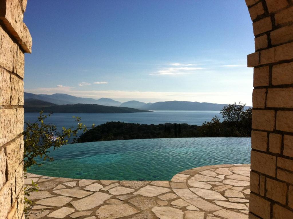 Maro * Agios Stefanos (Thinali)