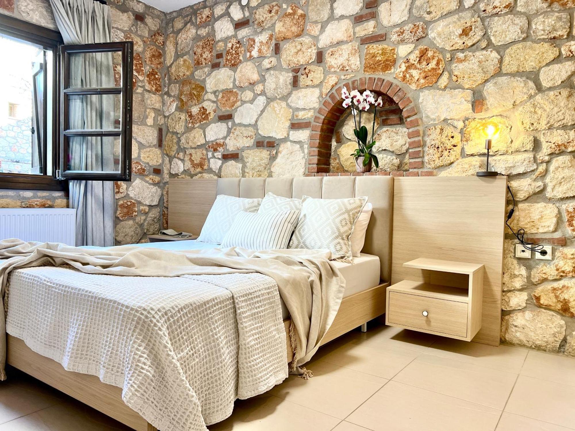 Boutique Stone House *