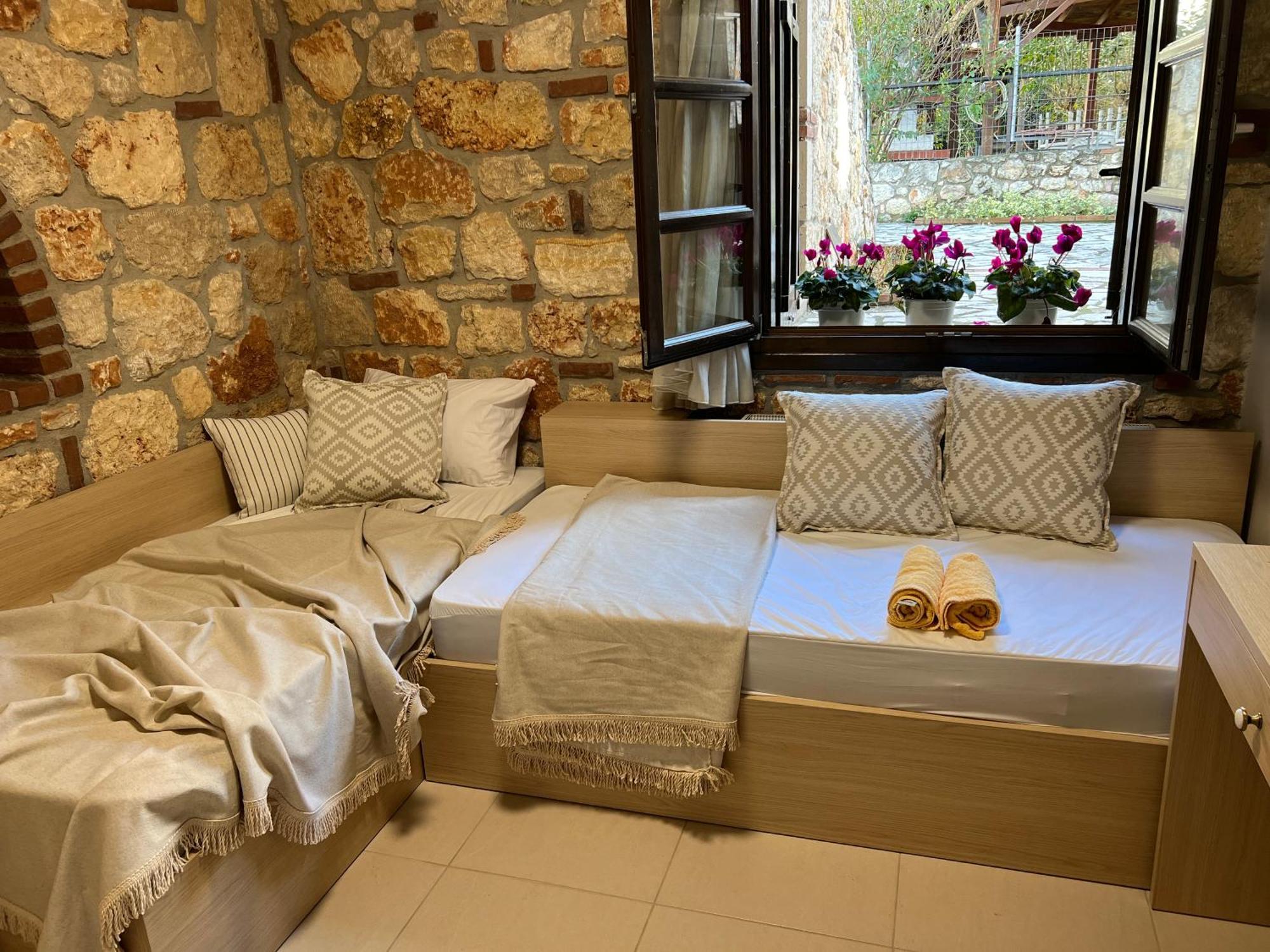 Boutique Stone House Country house *