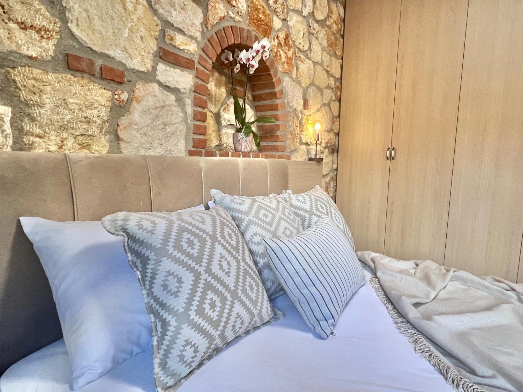 Boutique Stone House Country house