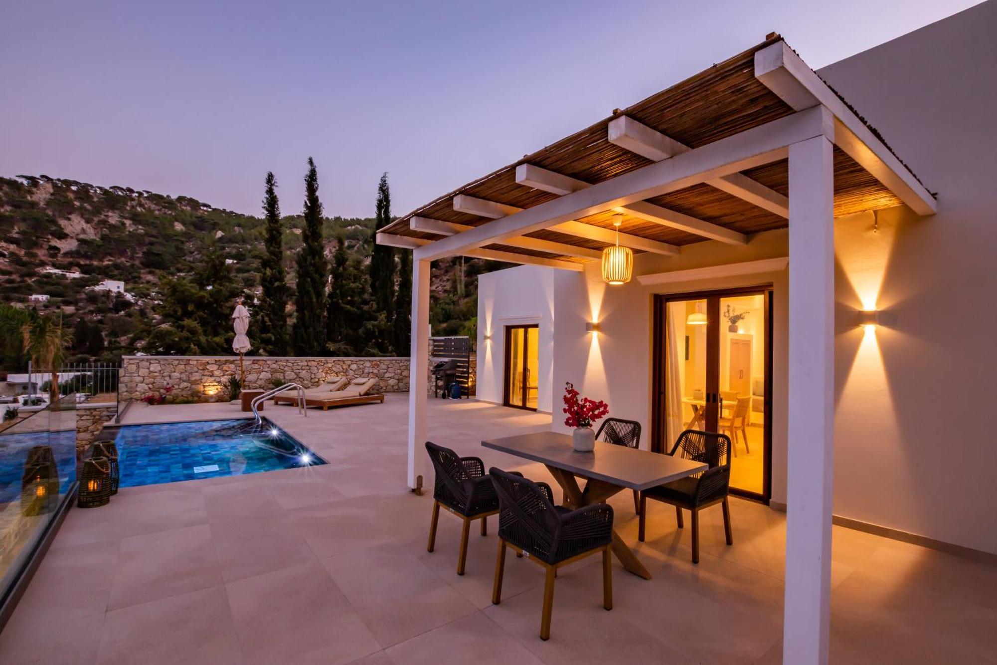 Mertelia Luxury Kyra Panagia