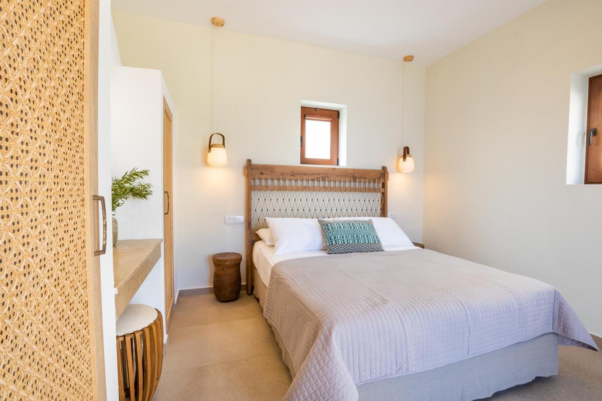 Mertelia Luxury Villa
