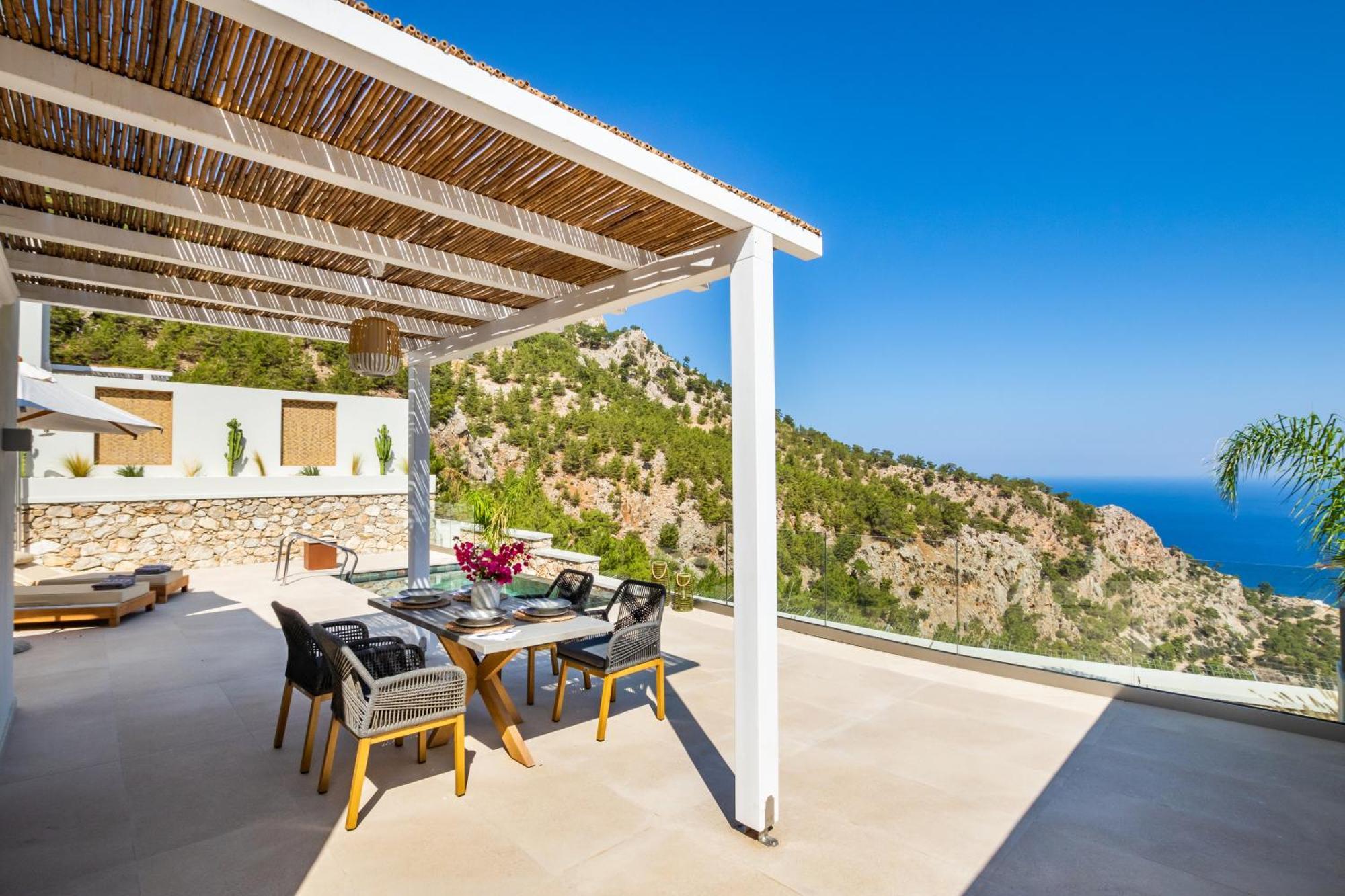 Mertelia Luxury * Kyra Panagia