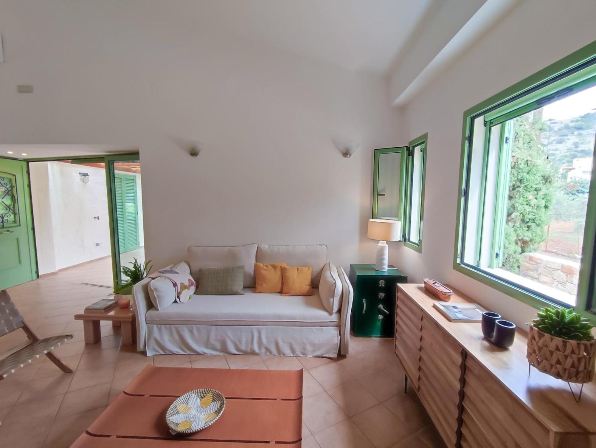 Keronia House Apartment *