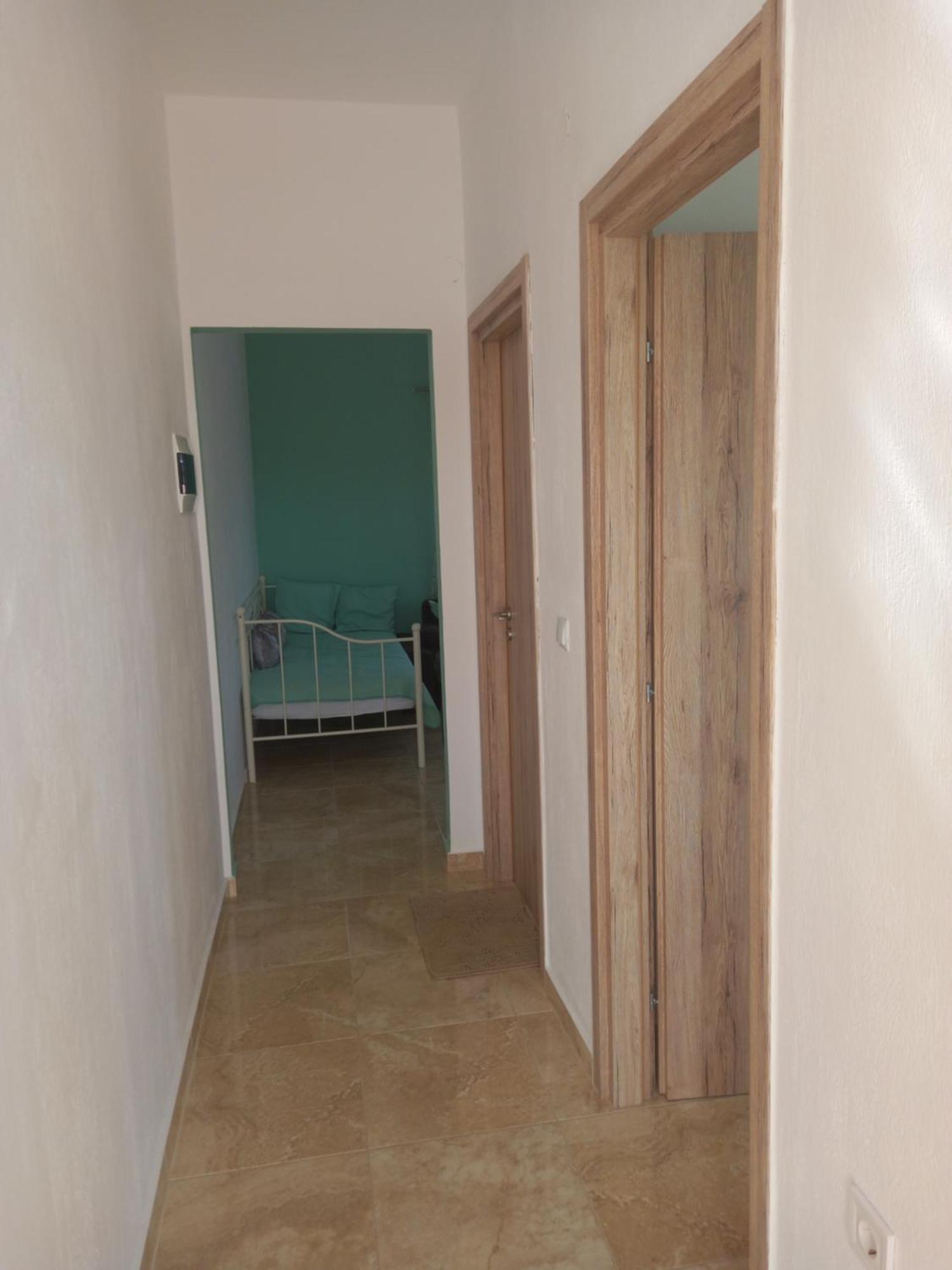 Apartment Aggeliki Metagkitsi