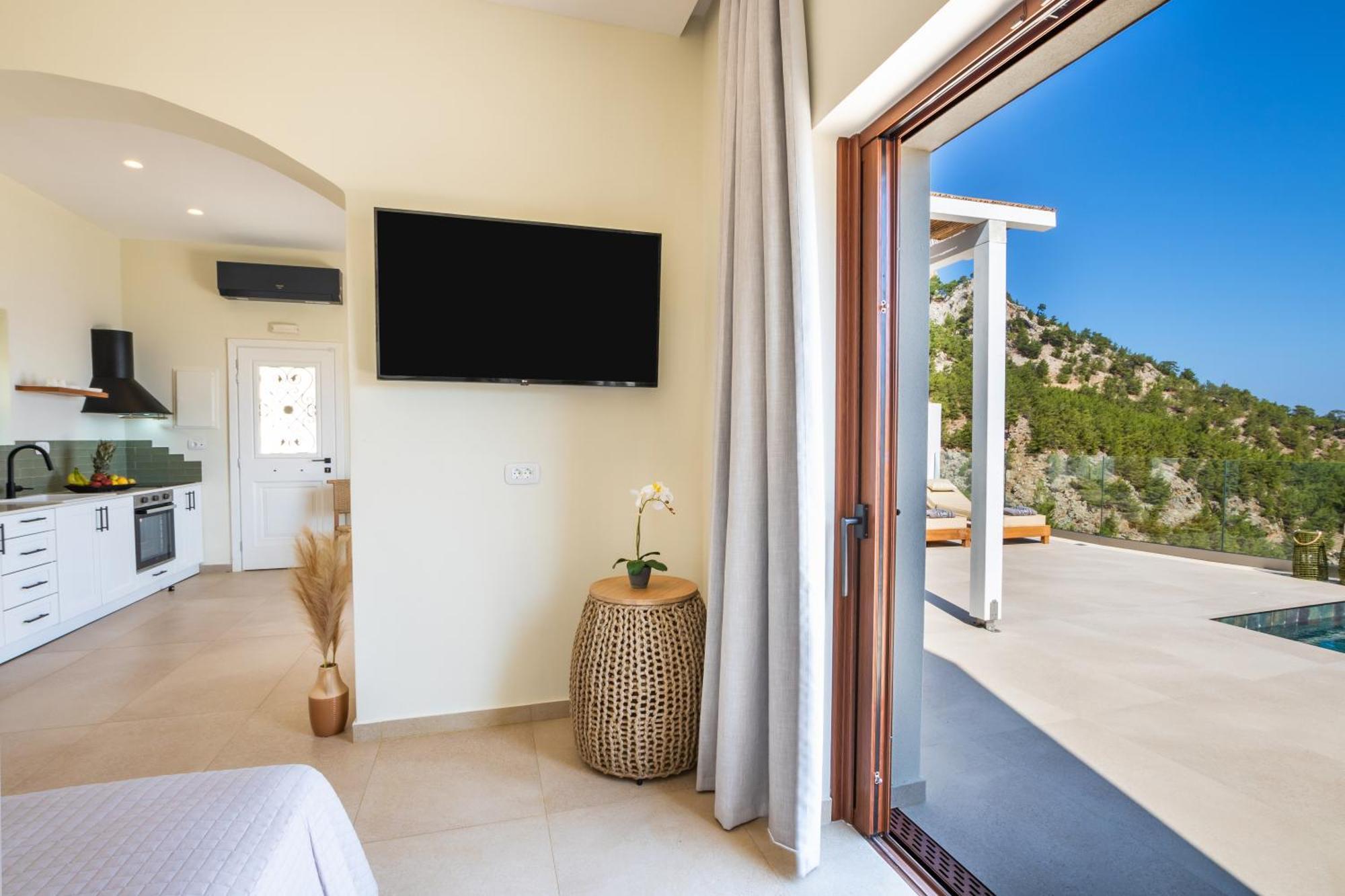 Mertelia Luxury *